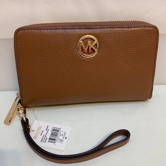 SOLD! MICHAEL KORS FULTON Large Phone Wristlet Wallet Acorn Brown Leather NWT - Picture 5 of 11